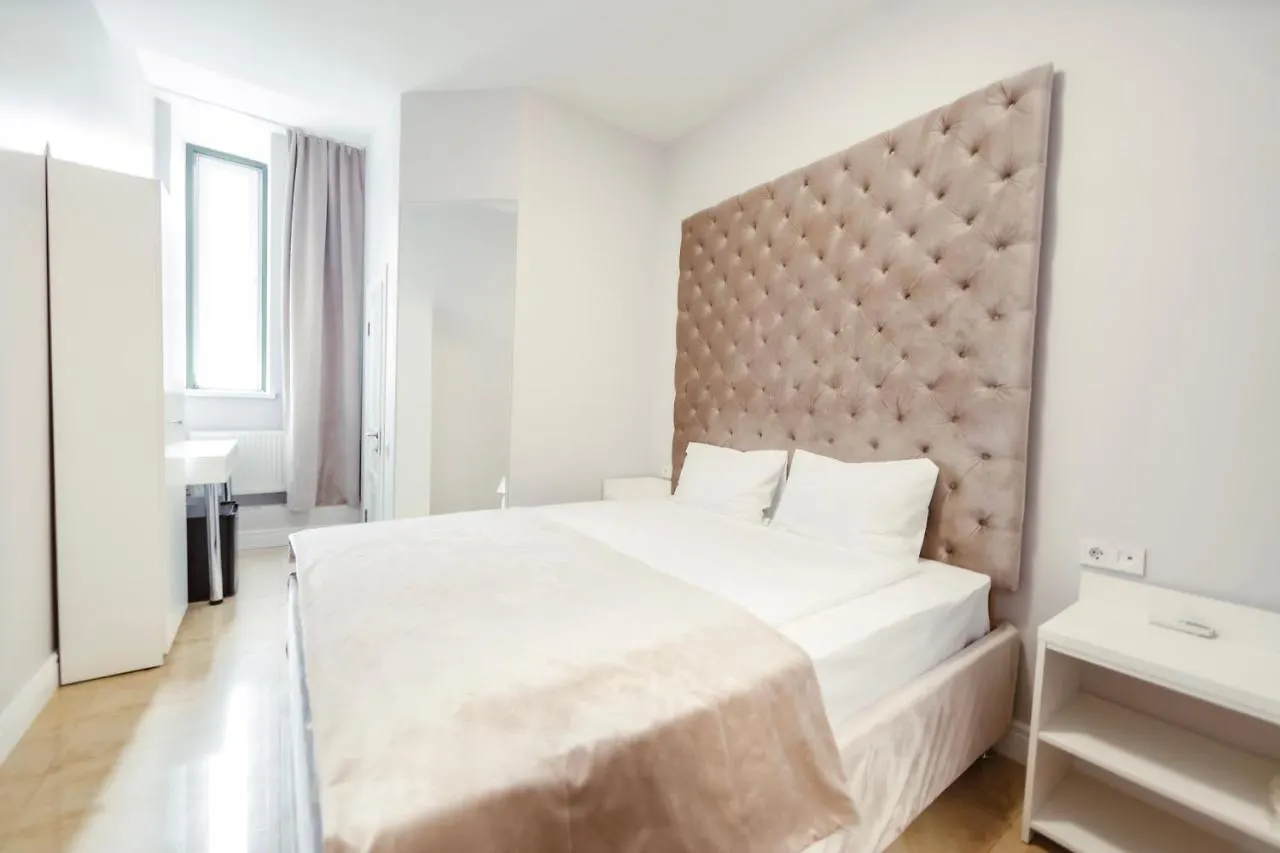 De Paris Hotel Kyiv 3*,  Ukraine