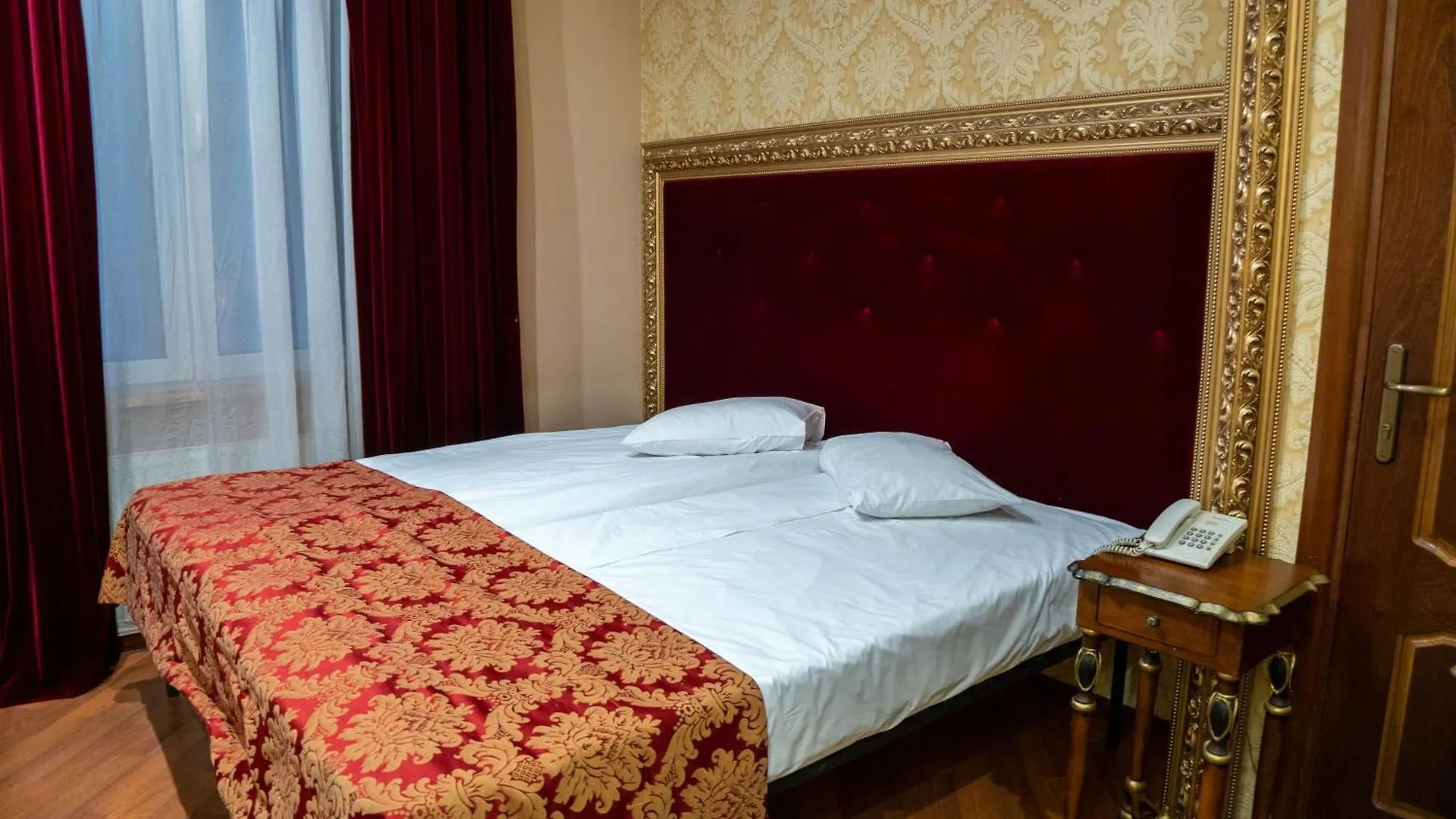 De Paris Hotel Kyiv