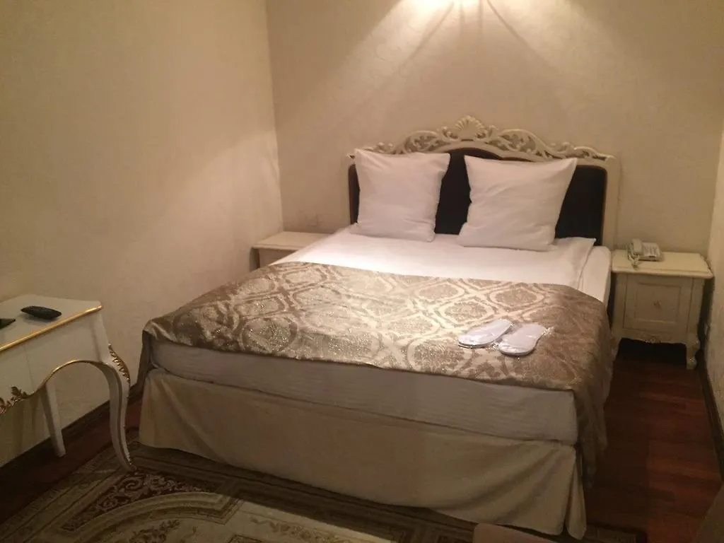 De Paris Hotel Κίεβο 3*,