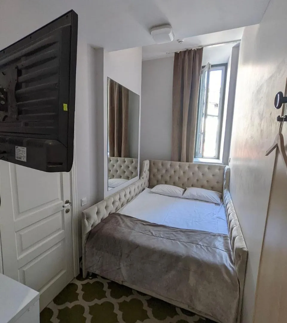 ***  De Paris Hotel Kyiv Ukraine