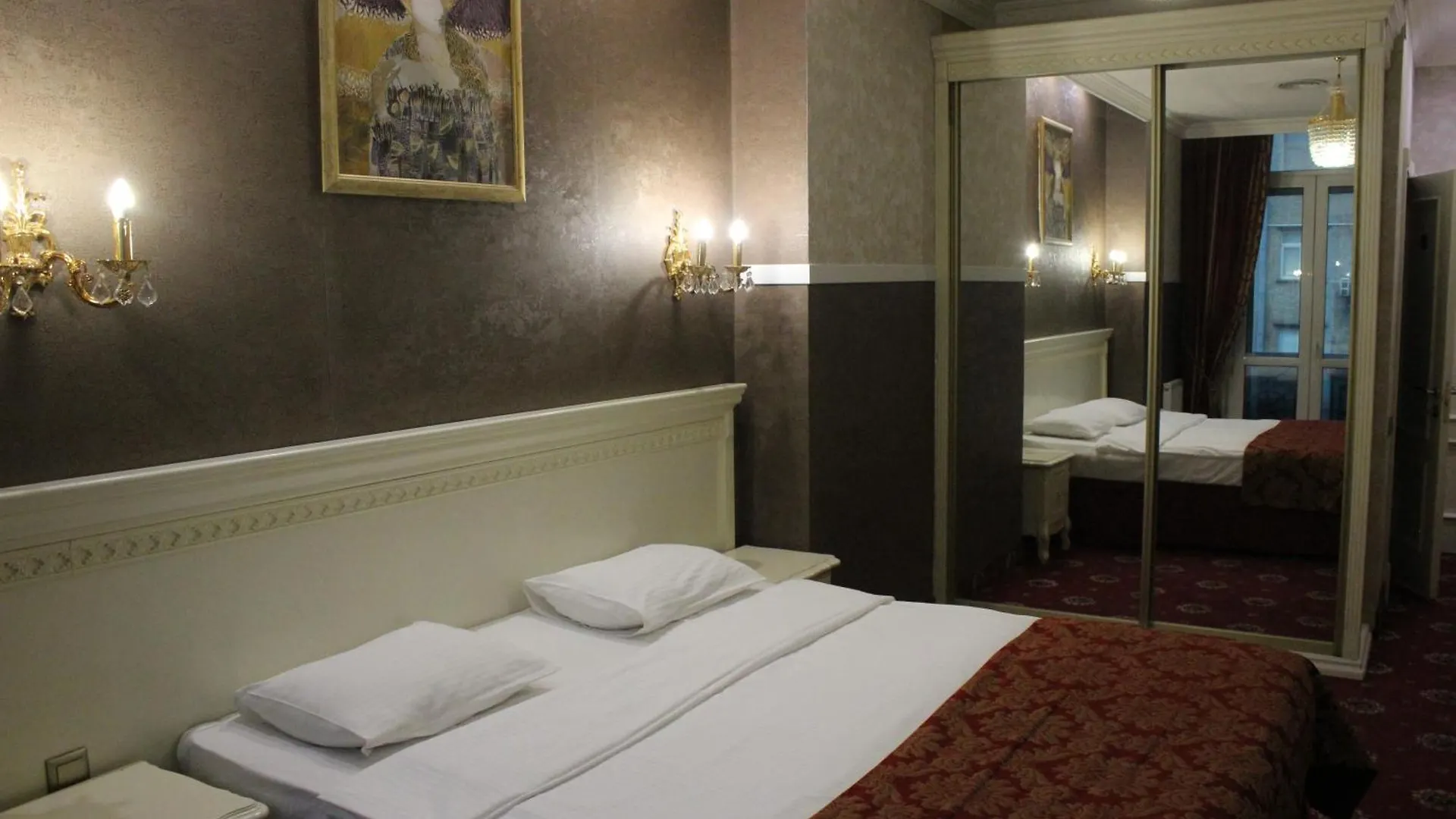 De Paris Hotel Kyiv
